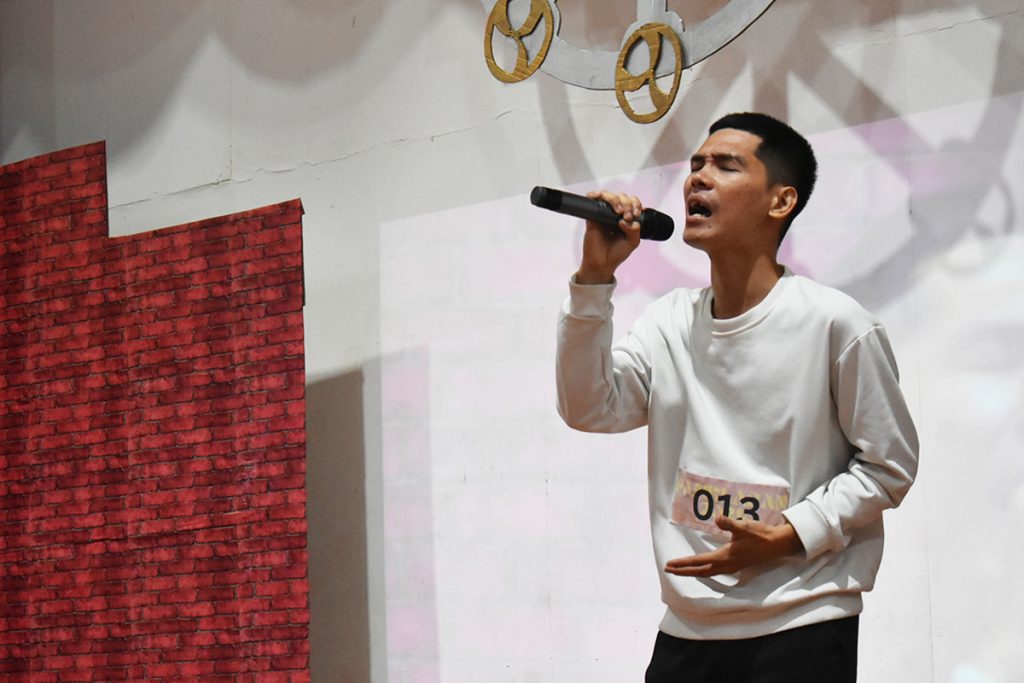 The High School Department organized a talent show.